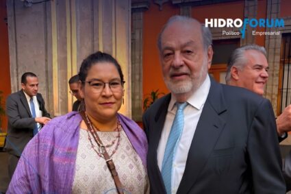 Lenia Batres presume foto con Carlos Slim y revive el hashtag «Ministra del Pueblo»