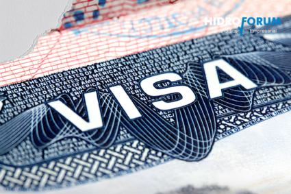 Juez de EU bloquea temporalmente nuevas restricciones para visas de estudiantes y periodistas 