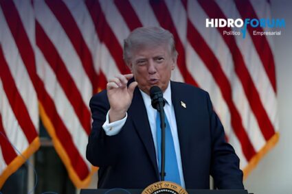 Trump plantea incluir a México, Canadá y Cuba al territorio de Estados Unidos; difunde mapa en redes