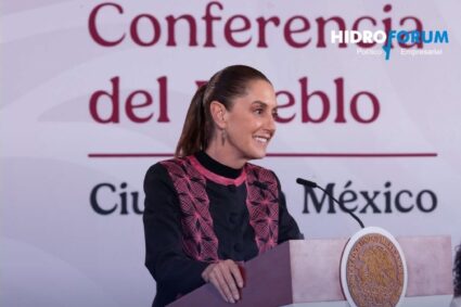 Sheinbaum niega llamadas del expresidente para dictarle línea