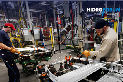 Actividad industrial de México crece 3.5% anual durante agosto: Inegi
