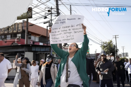 Trabajadores del IMSS exigen aumento salarial del 10% y destitución de su líder sindical