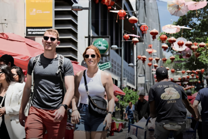 Aumenta el gasto de turistas extranjeros en México, pero disminuyen los visitantes no fronterizos