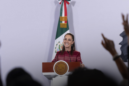Sheinbaum promete plan inmediato para atender demandas de trabajadores del IMSS