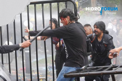CNDH investiga presuntos abusos policiales durante protesta por agua contaminada en Guadalajara