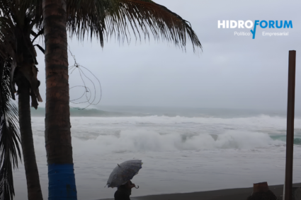 «Trudy» se intensifica a huracán categoría 3 y se prevén fuertes lluvias en las costas del Pacífico