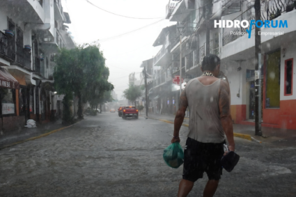 Trudy pierde fuerza, pero las lluvias mantienen en alerta al sur de México