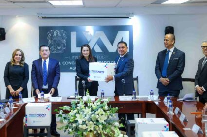 CONGRESO DE AGUASCALIENTES RECIBIÓ EL PROYECTO DEL PAQUETE ECONÓMICO 2027 DE LA GOBERNADORA TERE JIMÉNEZ